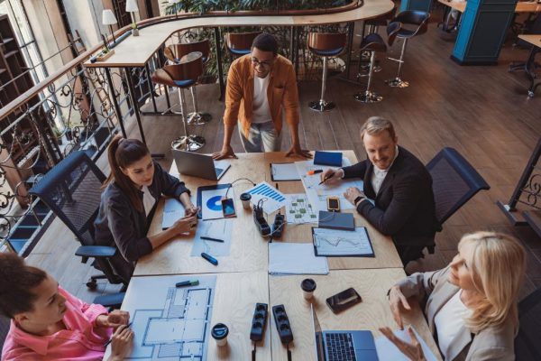 executive-team-business-people-listening-ceo-negot-2026-01-08-23-37-37-utc (1)